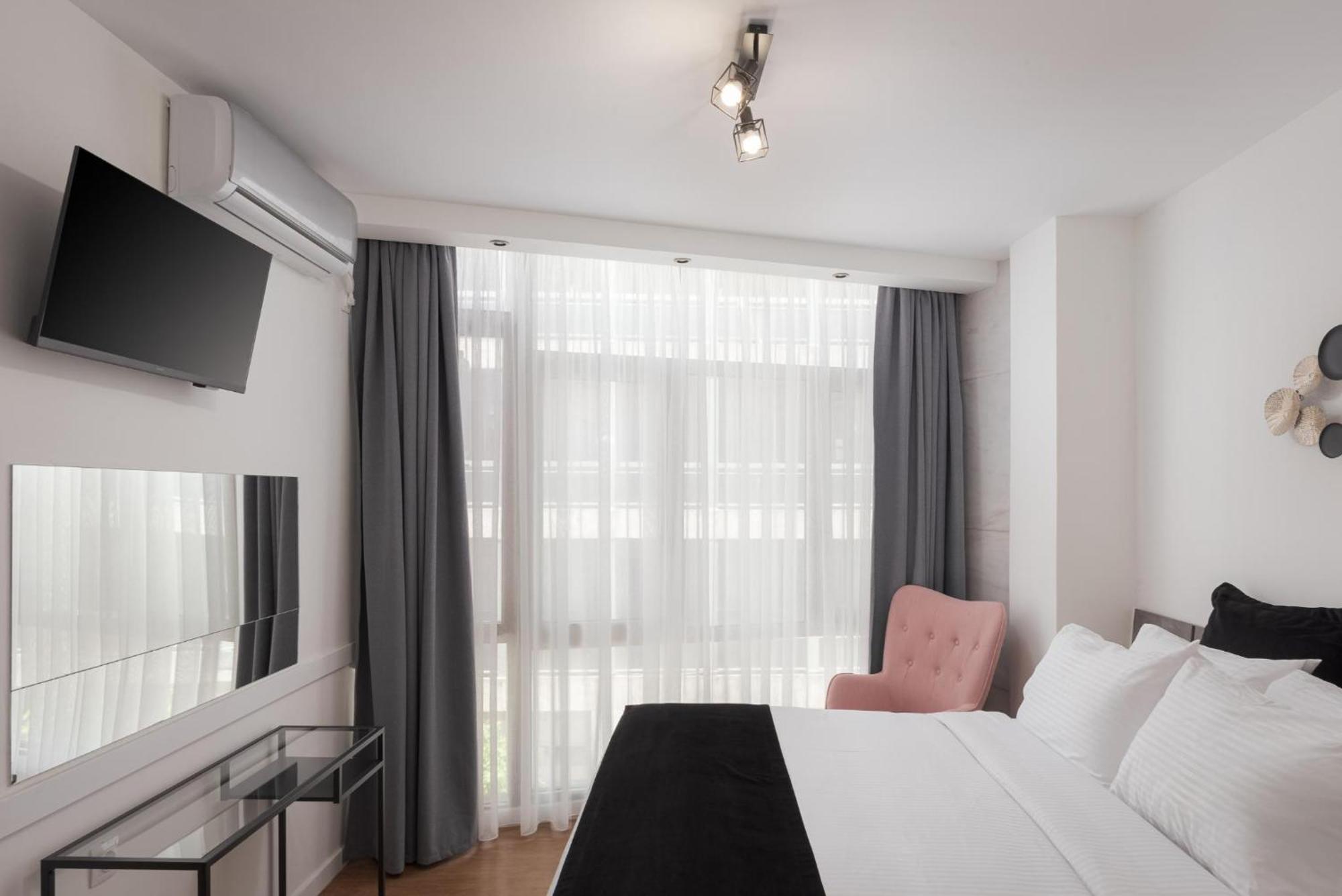 Syntagma Mitropoleos Residence Atene Esterno foto